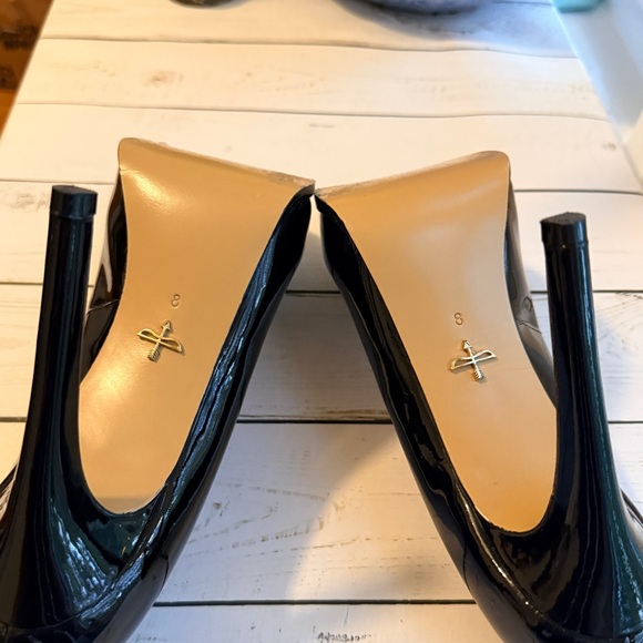 Pour La Victoire | Glossy Black Platform Stilettos - Picture 6 of 8